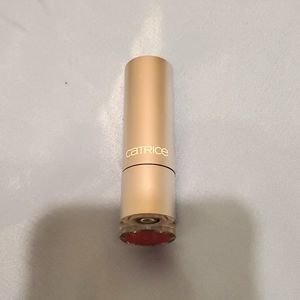 Catrice lipstick "me, my macaron & I"